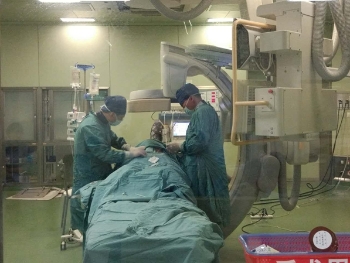 生死时速9小时：新华医院成功抢救一名45岁产后大出血产妇