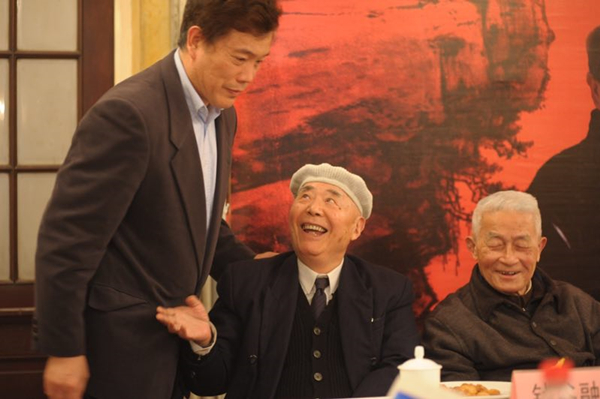 赵丽宏钱谷融徐中玉 陈村摄.jpg