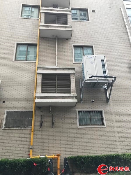 记者调查 | 燃气管道暴露在外 通知不清居民担心