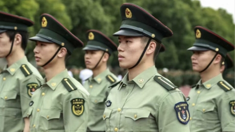 曾接受海上阅兵的上海政法学院退役军人学生周家豪：“今年的阅兵式再次点燃了我的心！”