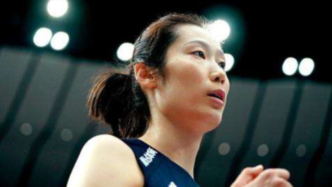中国女排队长朱婷宣布新赛季加盟天津