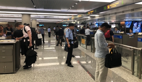 受18号台风“米娜”影响 国庆假期首日10架次国际航班备降上海虹桥机场