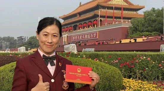 把对国家的热爱化为努力工作的动力