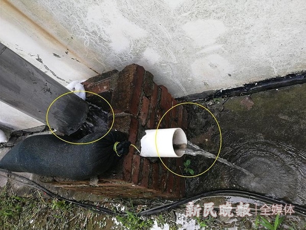 自来水如此流失，居民夜不能寐.jpg
