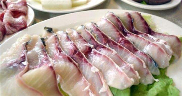 在菜场片鱼，也可以是一种艺术