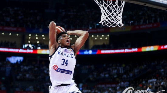 篮球世界杯F组：希腊队轻取黑山队，安特托昆博贡献10分