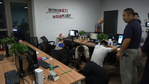 “十级美颜”包装网络女主播，骗了一个又一个