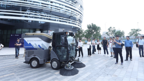 产品+产业+创新 智能产业在上海生根发芽