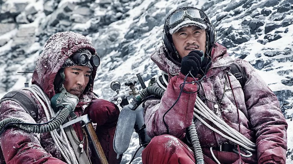 《攀登者》勇敢迈出第一步！一个中国电影新类型起步了