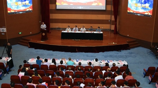 让国旗升在每一个青年心中！在临港的这个“超级大课堂”，真赞！