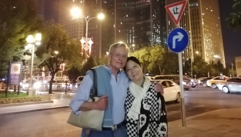 中德夫妇盛赞巨变：娶了上海姑娘的德国丈夫专程陪妻子来北京看盛典