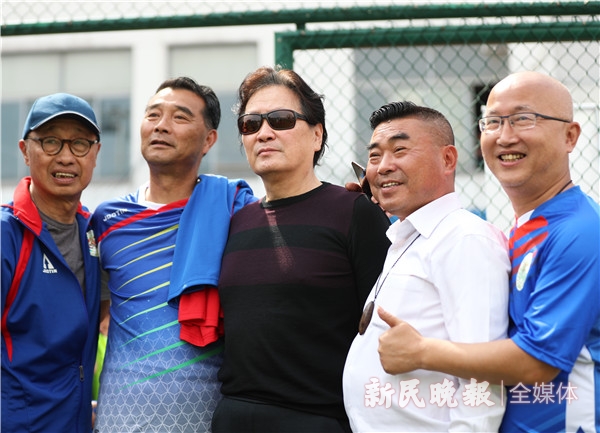 新民晚报“他是一个纯粹的足球人！”朱广沪卸任，难说再见
