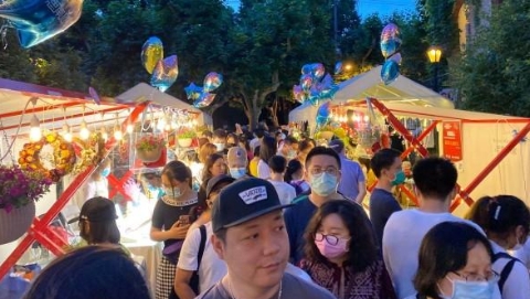 新民快评 | 夜间“赶集”，莫忘社交距离