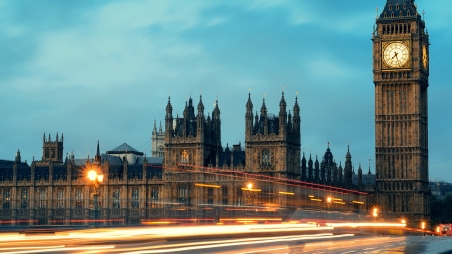 入境英国所有旅客必须进行14天自我隔离