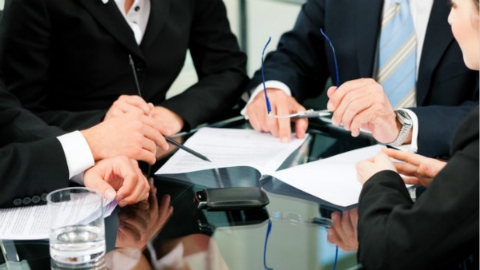 独家述评丨“业委会秘书”一举多得