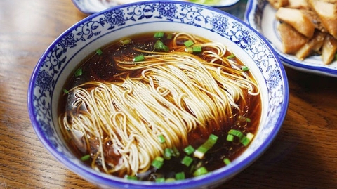 李大伟：苏州焖肉面