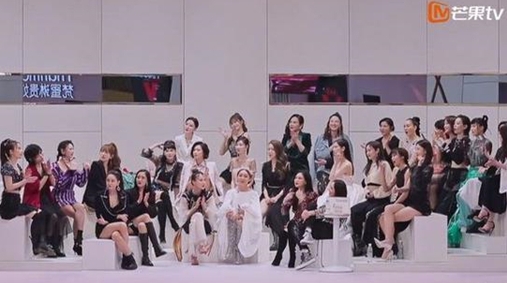 悄悄上线却破圈刷屏，“姐姐们”凭什么？