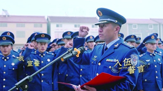 新民艺评｜撷取生活的一刻 咀嚼人生的滋味