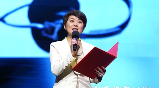 “四史”系列文艺党课第一课昨日在大宁剧院举行
