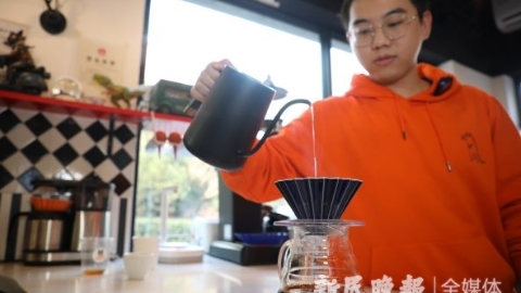 10㎡汇聚世界好风味 IT男叨叨和他的咖啡豆实验场