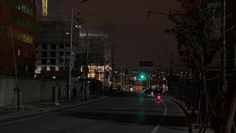 路灯不亮成出行隐患 市民呼吁尽快维修