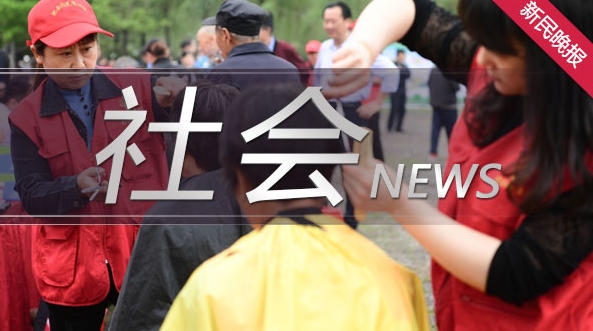 两名乘客因座位拥挤大打出手，双双被拘