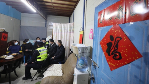 新春走基层·都市守护人丨这位20多个春节未回老家的民警，今年又留了下来