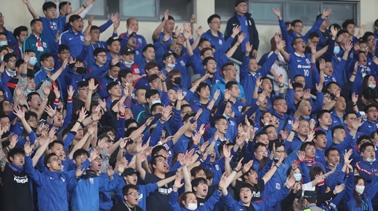 铭记场面丨申花海港迎来赛季开门红 申城德比让人期待