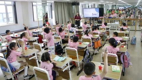 “太好了，爱心暑托班回来了！”