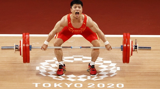 中国力量！李发彬获东京奥运举重男子61公斤级金牌