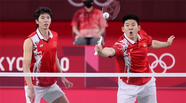 李俊慧/刘雨辰获东京奥运会羽毛球男双亚军