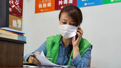 既严又暖，社区疫情防控丝毫不马虎！居民区书记潘潘的防控“手势”，服帖！