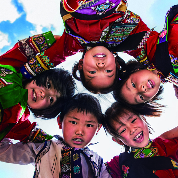 镜头下的留守儿童