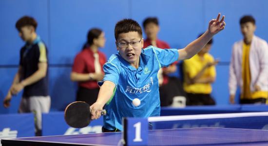 首页 正文   学霸爱乒乓   不同于场上杀气腾腾的模样,走下场的徐梦杰