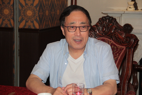 文体人物李宝春带来3部新老戏不满意可退票