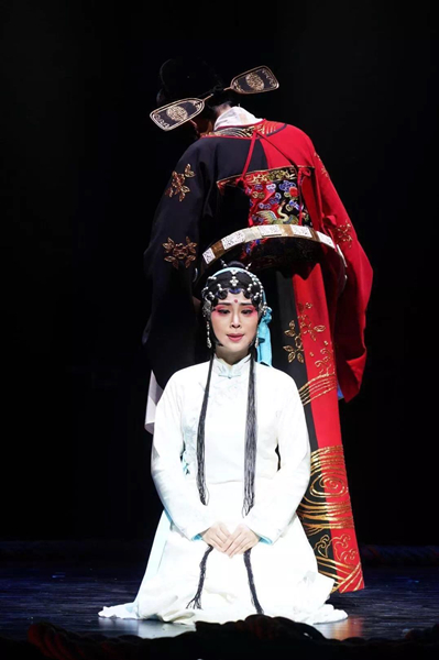 当传统戏曲走入小剧场创新机能被激发优势不足全清晰
