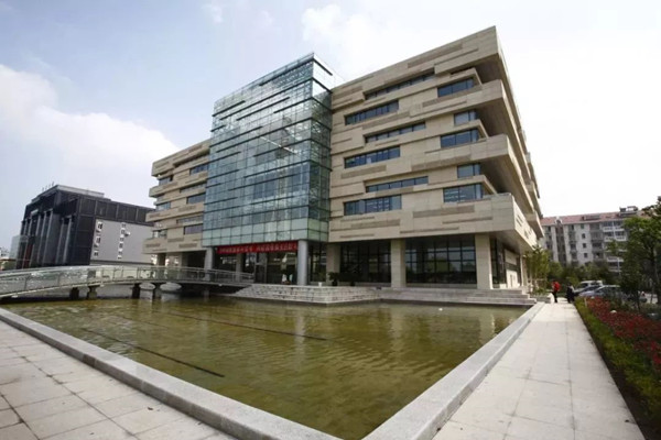 图说:奉贤区图书馆