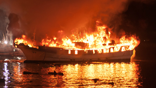 韩渔船起火酿死伤一名中国公民失踪