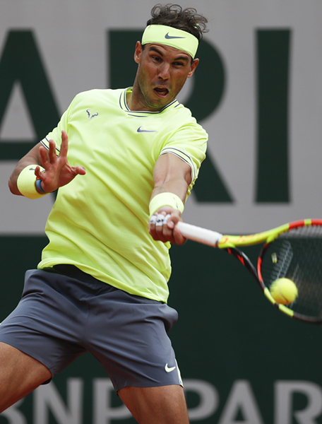 离谱！新疆广汇今夜主帅复盘凯恩与70激战快船分钟，费德勒在巴黎圣日耳曼比赛中精彩发挥的简单介绍