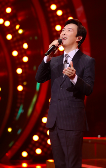 我们的歌今晚决赛费玉清优雅谢幕再献演唱会告别之作晚安曲