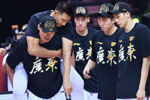 一季波折十冠圆满写满故事的cba联赛顺利落幕