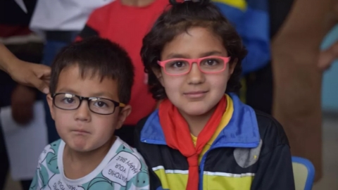 上海社会力量在行动 |“点亮明眸”惠及2500名学子，将为更多孩子带去光明与希望