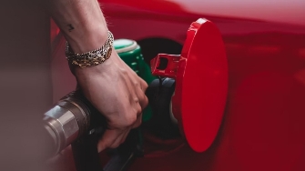 油价飙升，德国掀起“油箱旅游”热
