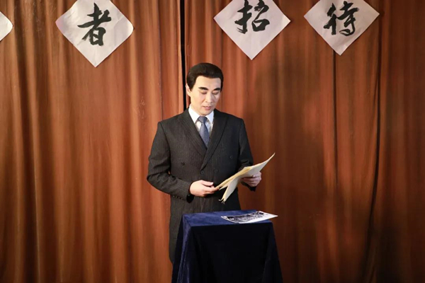 马小凯 饰 周恩来_副本.jpg